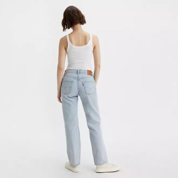 Levi's 501 '90s Freehand Folk Women's Jeans in Serious Sizzle Light Wash - Picture 3 of 7